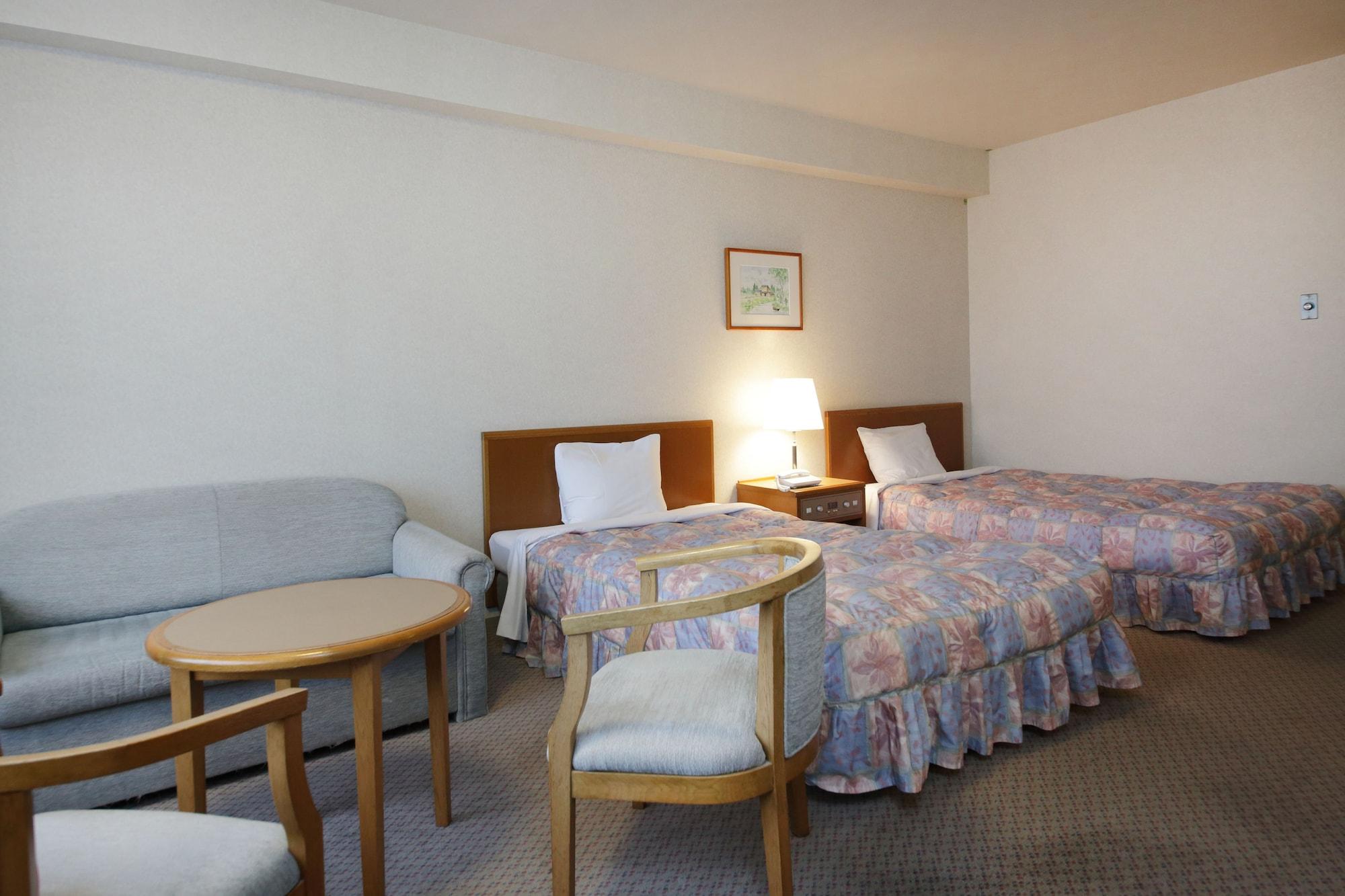 Royal Hotel Yatsugatake -From Apr2024 Grand Mercure Yatsugatake Resort & Spa Hokuto  Εξωτερικό φωτογραφία