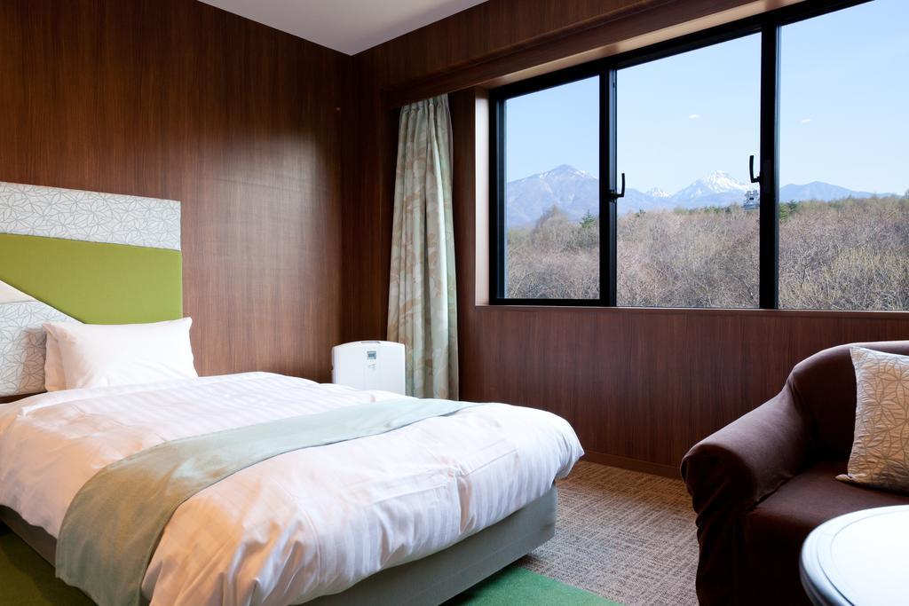 Royal Hotel Yatsugatake -From Apr2024 Grand Mercure Yatsugatake Resort & Spa Hokuto  Εξωτερικό φωτογραφία